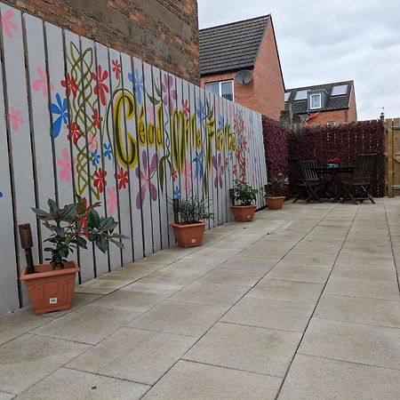 Mairead - Cosy Property In Gaeltacht Quarter 벨파스트 외부 사진