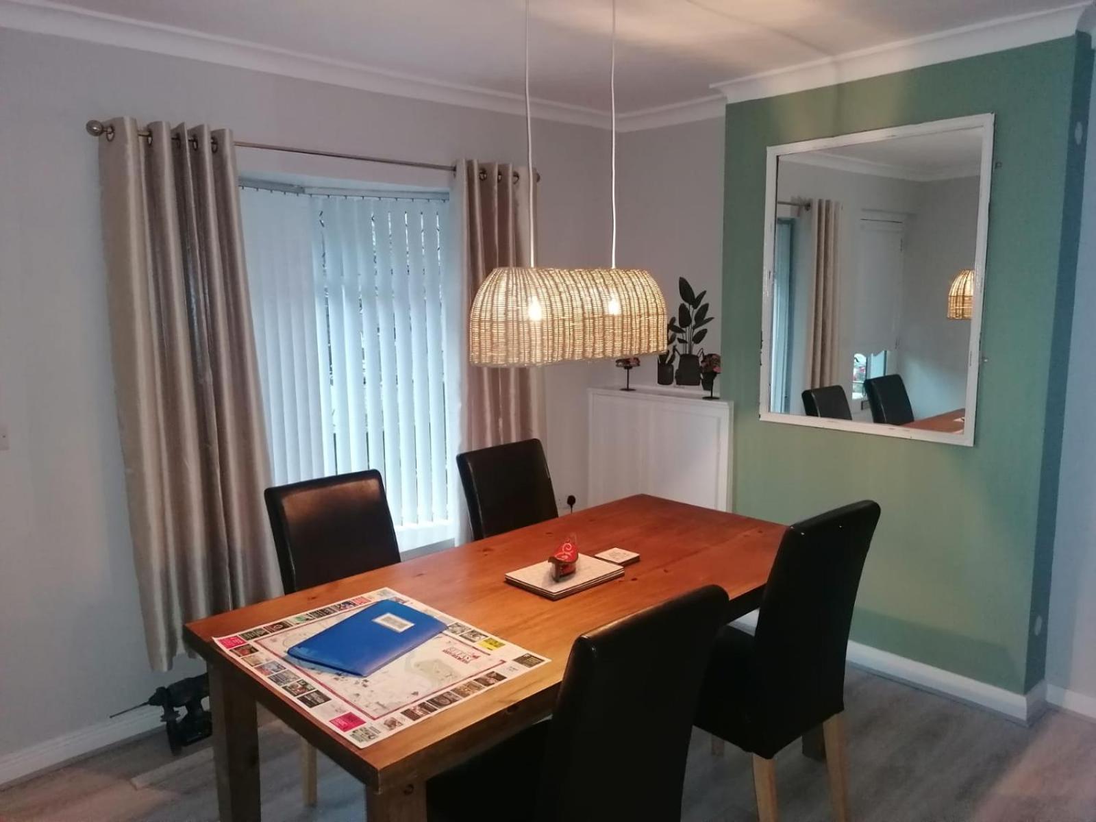 Mairead - Cosy Property In Gaeltacht Quarter 벨파스트 외부 사진